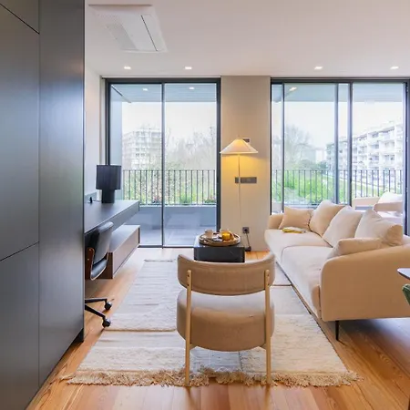 Premium Flat, Balcony, Metro, Porto Business School アパート *