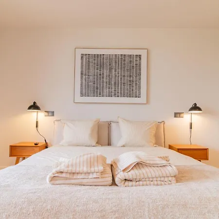 아파트 Premium Flat, Balcony, Metro, Porto Business School Senhora da Hora