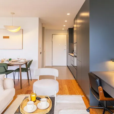 Premium Flat, Balcony, Metro, Porto Business School アパート *