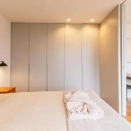アパート Premium Flat, Balcony, Metro, Porto Business School *