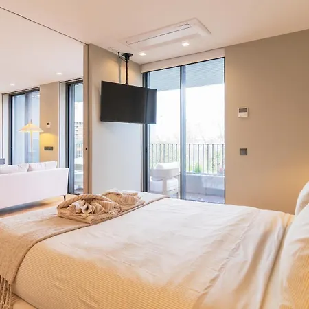 Premium Flat, Balcony, Metro, Porto Business School アパート *